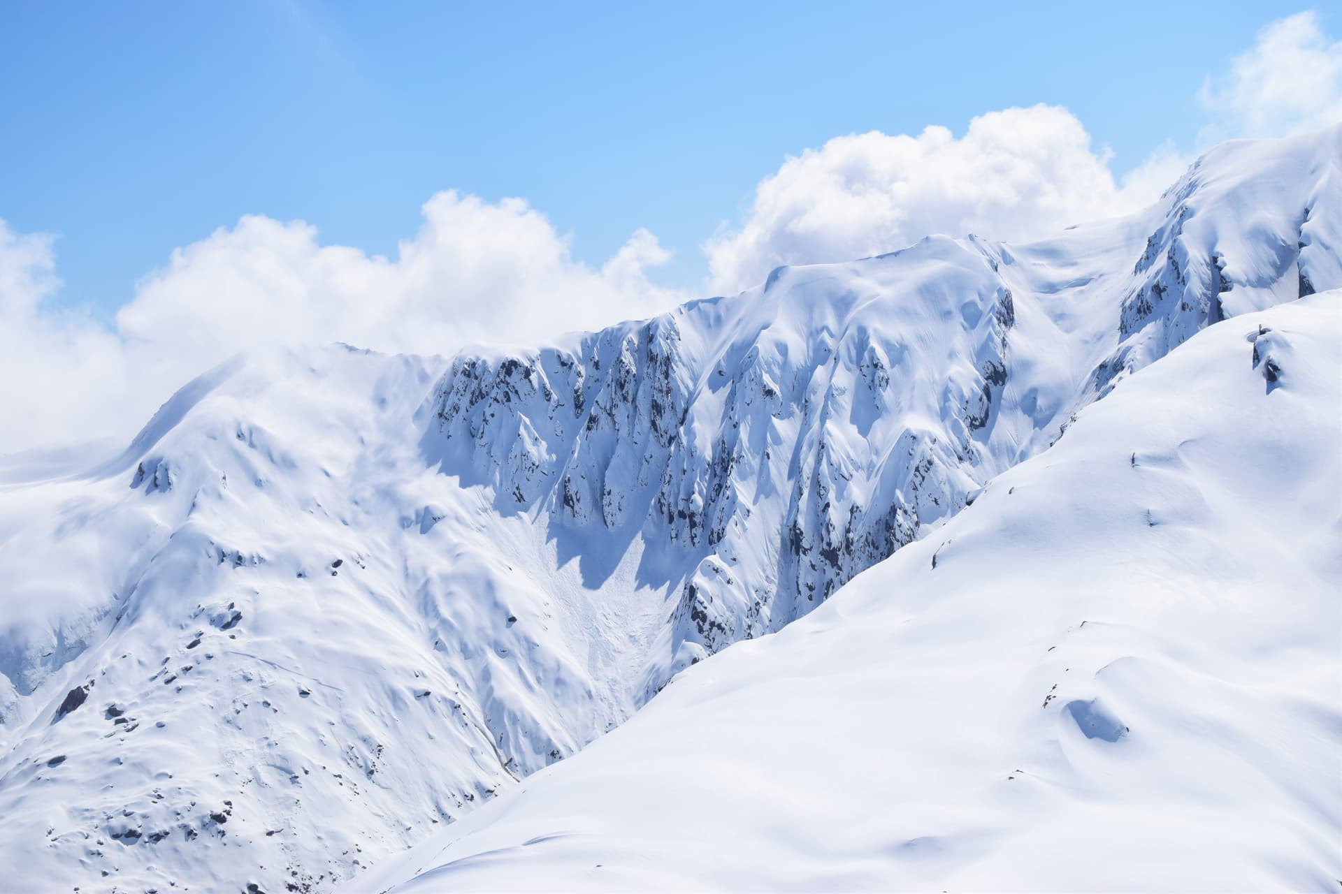 La-Toussuire snowy mountains